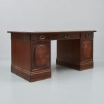 1172 1370 WRITING DESK